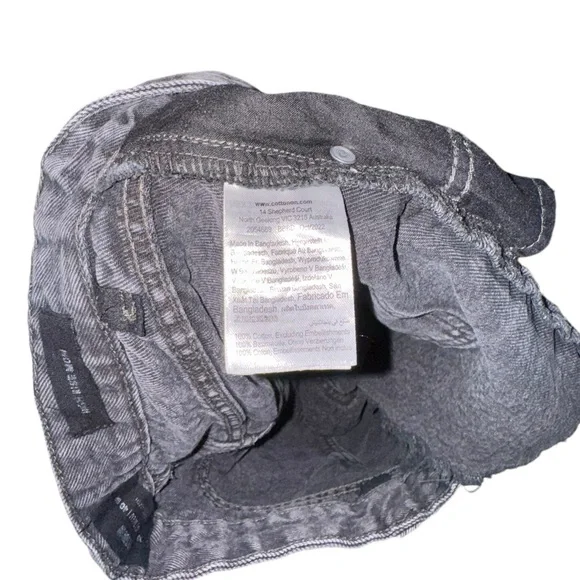 Cotton On High Rise Mom Shorts Black Wash Size 6 - Picture 4 of 4